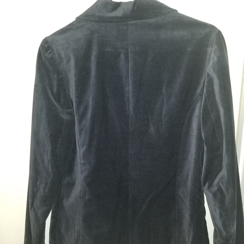 Jacket - Picture 2 of 3